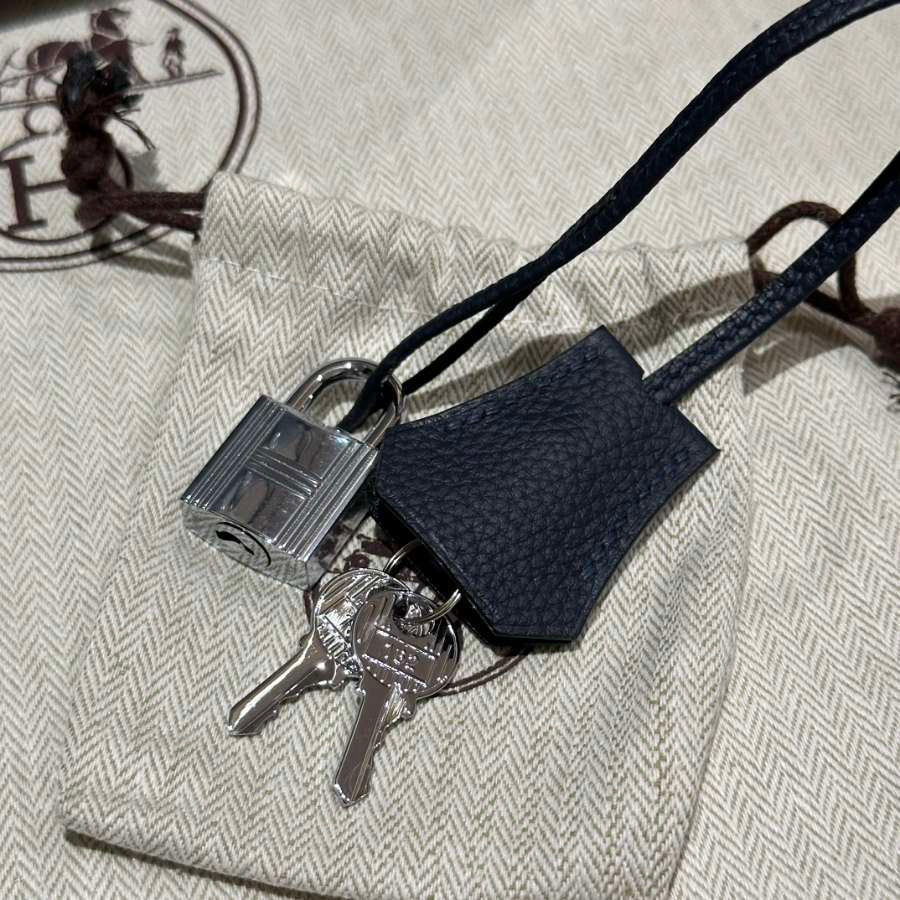 HERMรS BIRKIN