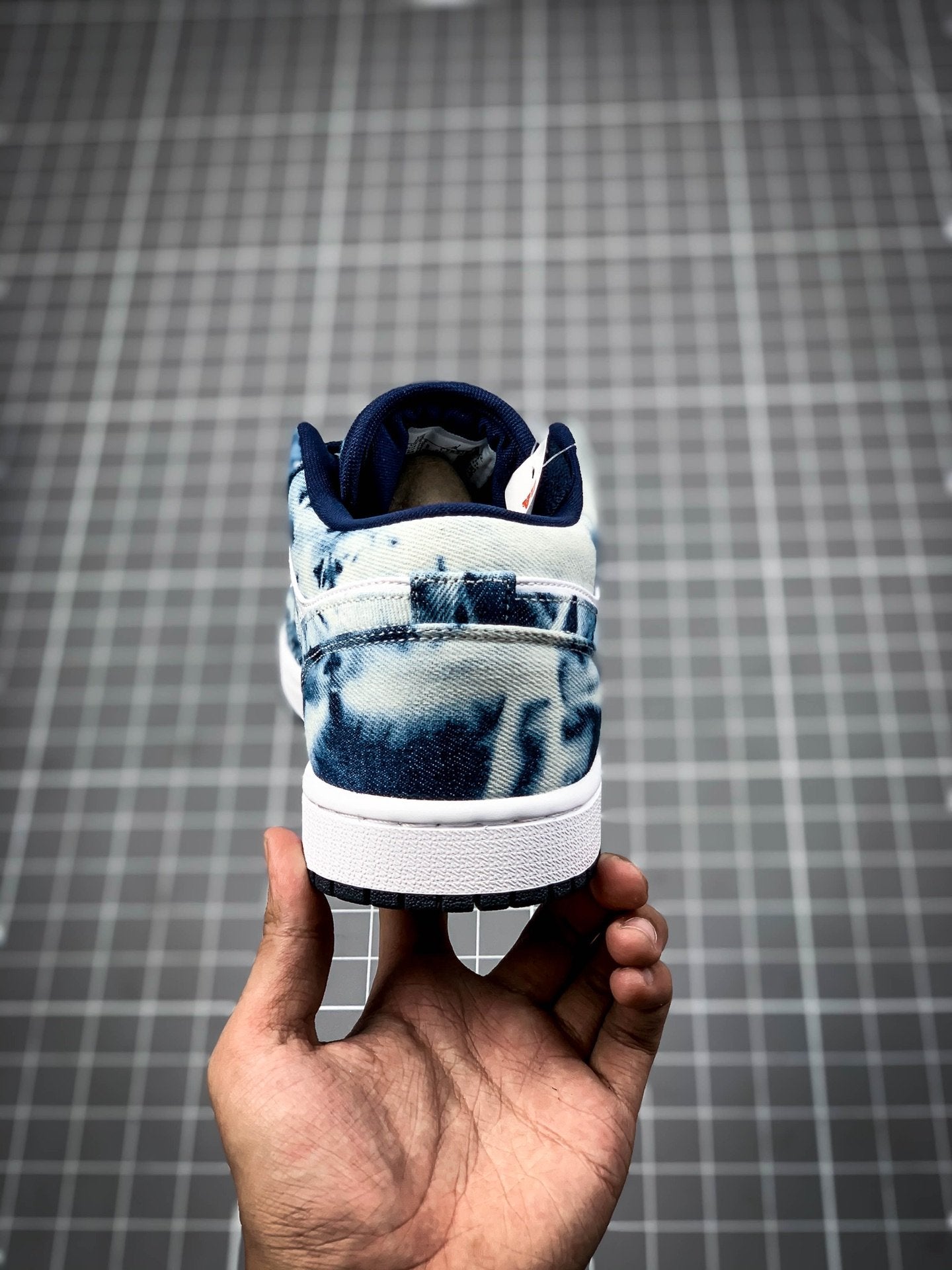AIR JORDAN 1 LOW