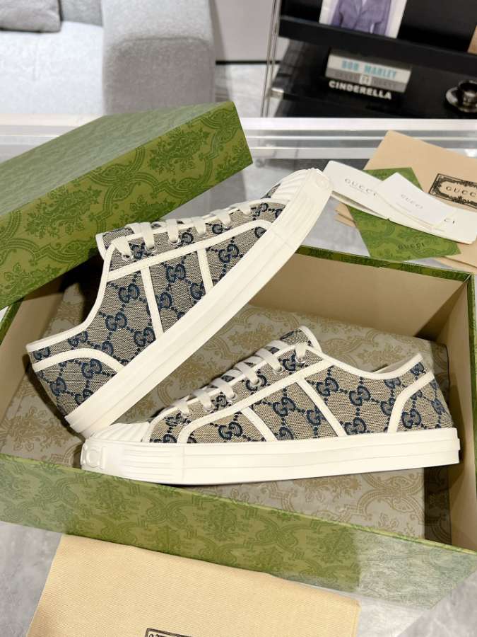 GUCCI SHOES